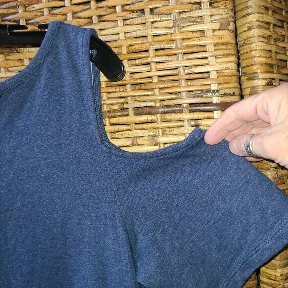 NY&C New York & Company Blue Dress SZ L LOVELY in Sequins Cold Shoulder - Picture 7 of 7